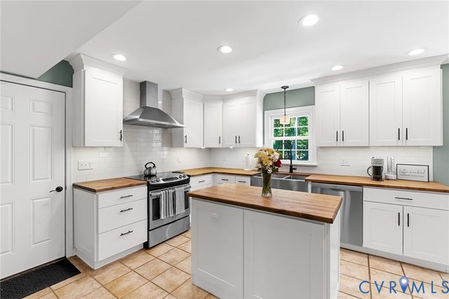 14909 Gates Mill Rd, Chesterfield, VA 23112