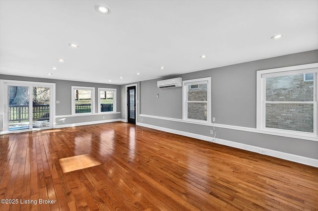 3046 Eastern Ave, Louisville, KY 40206