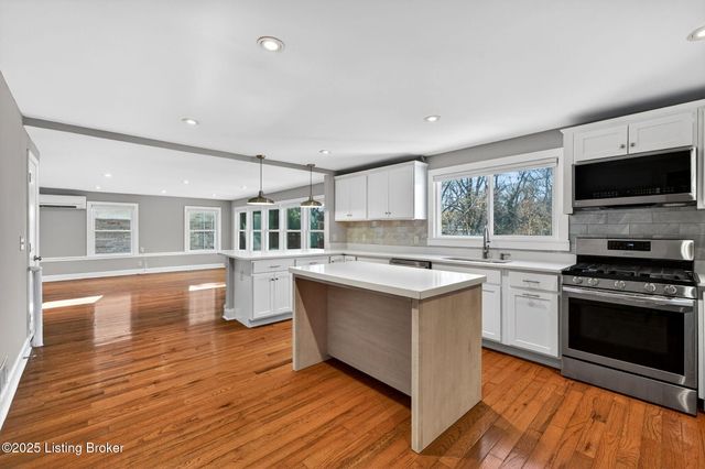 3046 Eastern Ave, Louisville, KY 40206