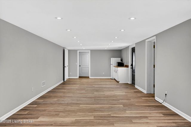 3046 Eastern Ave, Louisville, KY 40206