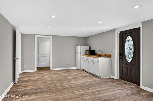 3046 Eastern Ave, Louisville, KY 40206