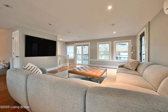 3046 Eastern Ave, Louisville, KY 40206