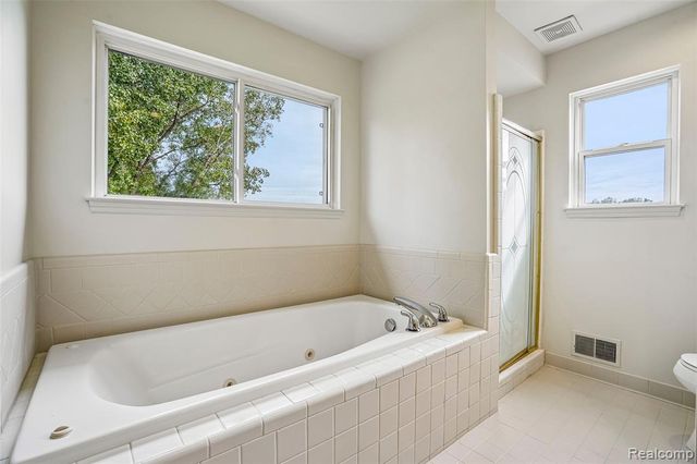 34310 Kentucky, Clinton Township, MI 48035