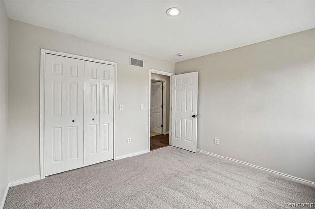 34310 Kentucky, Clinton Township, MI 48035
