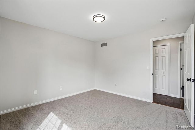 34310 Kentucky, Clinton Township, MI 48035
