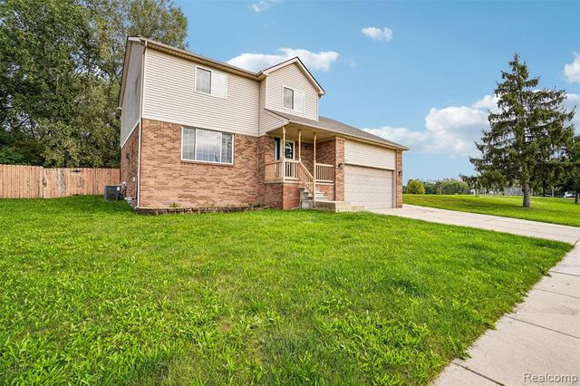 34310 Kentucky, Clinton Township, MI 48035