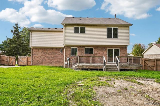 34310 Kentucky, Clinton Township, MI 48035
