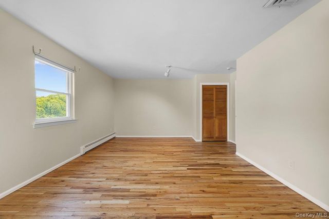 3 Fams Court, Jericho, NY 11753