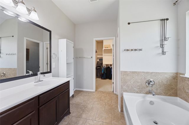 18717 Leigh LN, Pflugerville, TX 78660
