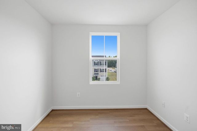 15 SNICKERS CT, Martinsburg, WV 25403