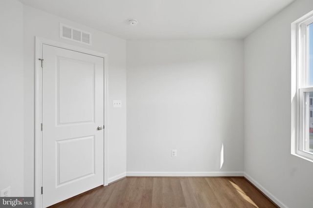 15 SNICKERS CT, Martinsburg, WV 25403