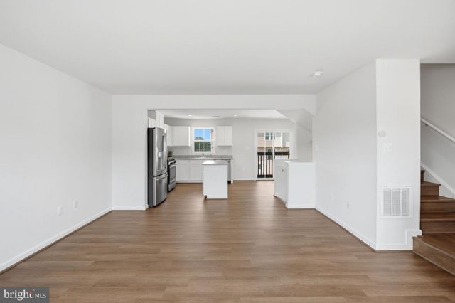 15 SNICKERS CT, Martinsburg, WV 25403