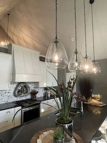 28067 238th Street, Le Claire, IA 52753