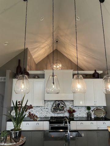 28067 238th Street, Le Claire, IA 52753