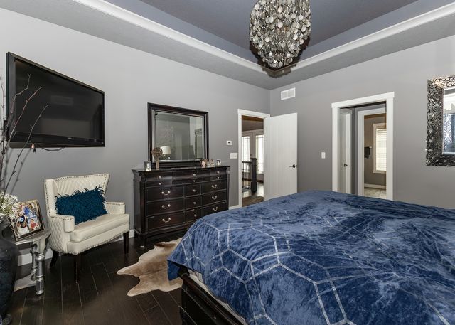 28067 238th Street, Le Claire, IA 52753