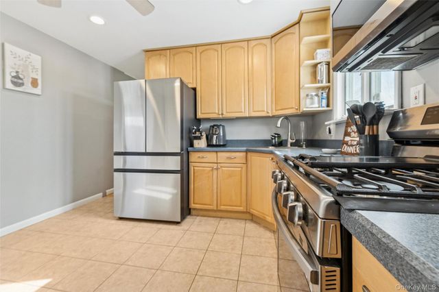 18 W Court Drive, Centereach, NY 11720