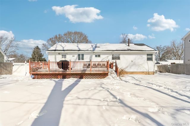 18 W Court Drive, Centereach, NY 11720