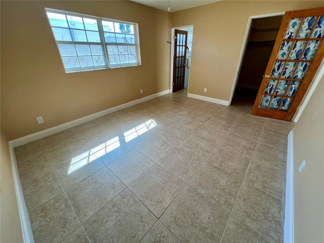 11315 3RD STREET E, Treasure Island, FL 33706