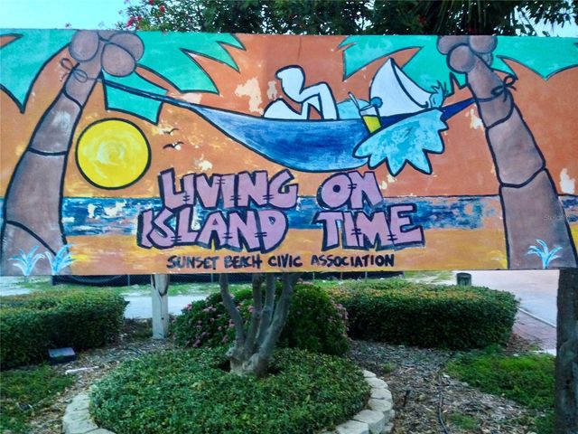 11315 3RD STREET E, Treasure Island, FL 33706