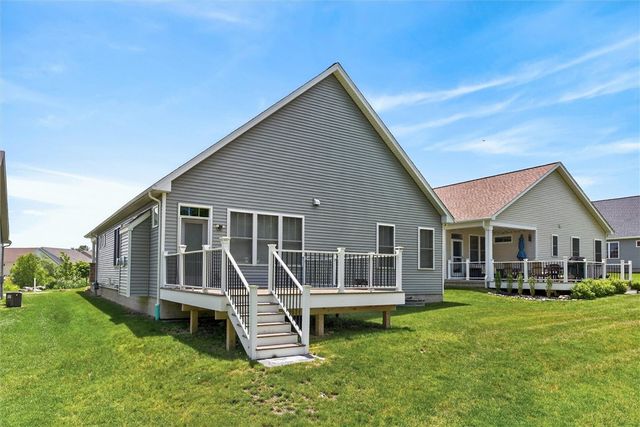 57 Thompson Ln, Canandaigua City, NY 14424