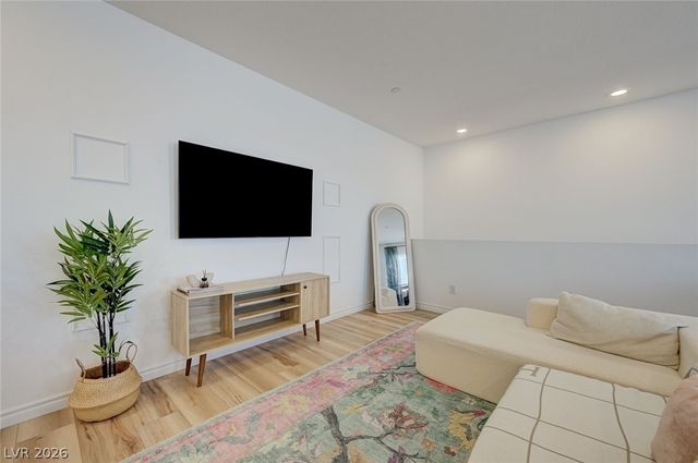 236 Walsh Peak Avenue, Henderson, NV 89015