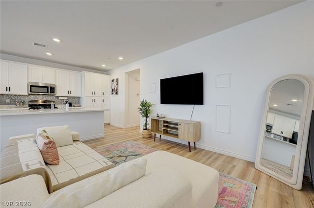 236 Walsh Peak Avenue, Henderson, NV 89015