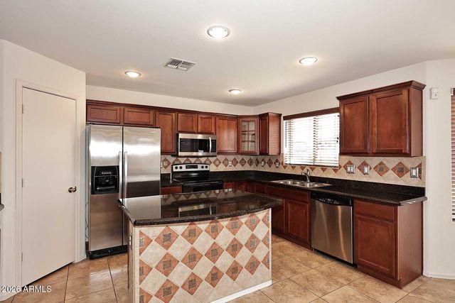 6611 S 43RD Drive, Laveen, AZ 85339