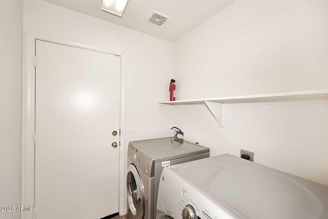 6611 S 43RD Drive, Laveen, AZ 85339
