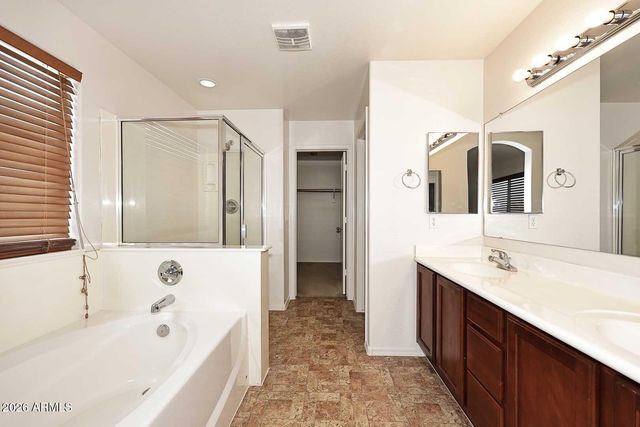 6611 S 43RD Drive, Laveen, AZ 85339