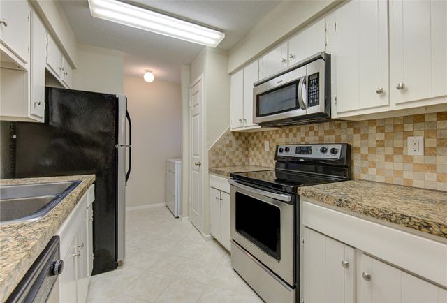 14515 Wunderlich Drive 1602, Houston, TX 77069