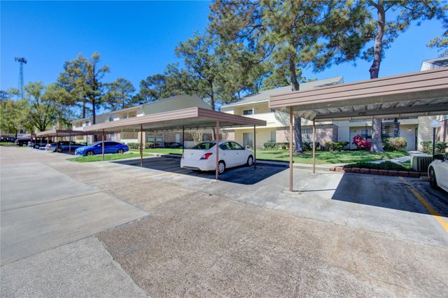 14515 Wunderlich Drive 1602, Houston, TX 77069