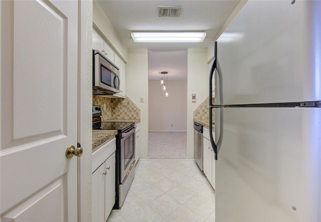 14515 Wunderlich Drive 1602, Houston, TX 77069