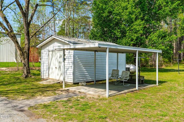 7425 Halifax Road, Youngsville, NC 27596