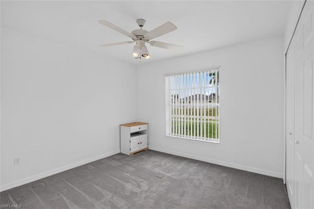 827 SW 29th TER, Cape Coral, FL 33914