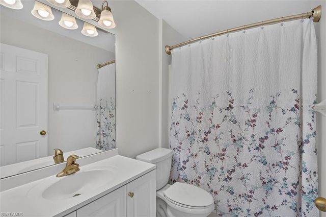 827 SW 29th TER, Cape Coral, FL 33914