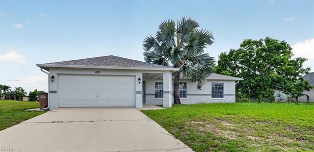 827 SW 29th TER, Cape Coral, FL 33914