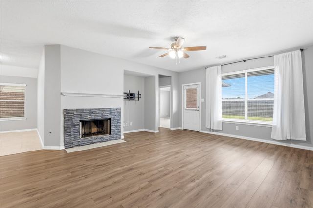 22028 Knights Cove Drive, Kingwood, TX 77339