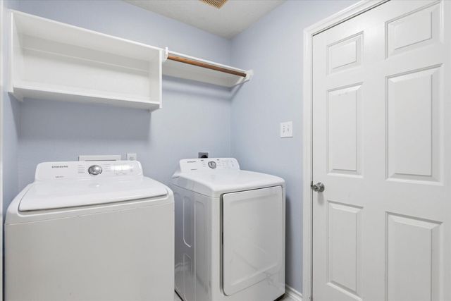 22028 Knights Cove Drive, Kingwood, TX 77339