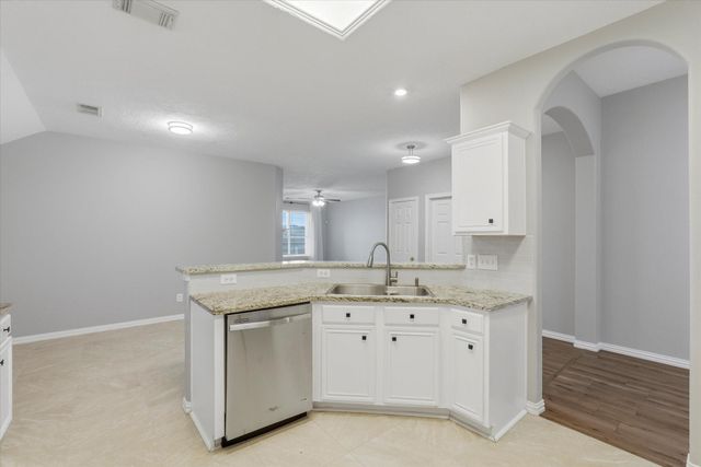 22028 Knights Cove Drive, Kingwood, TX 77339