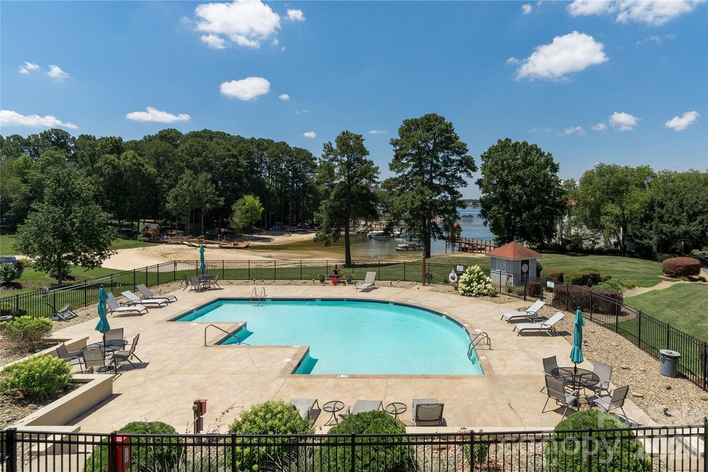 17919 Kings Point Drive K, Cornelius, NC 28031