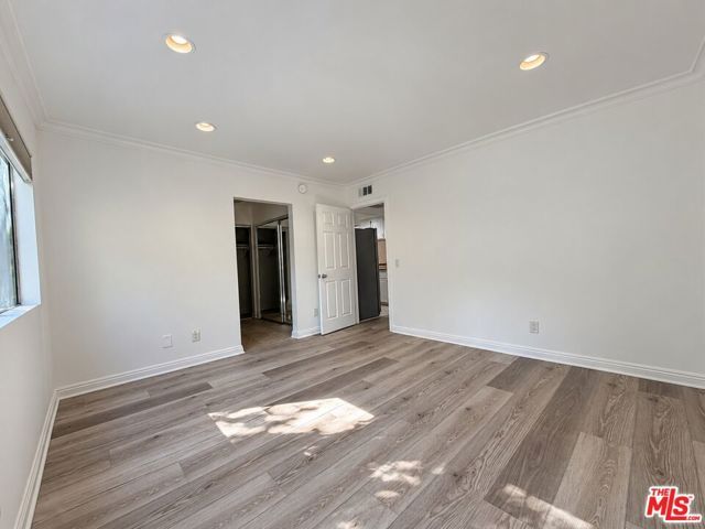 333 Burchett Street 111, Glendale, CA 91203