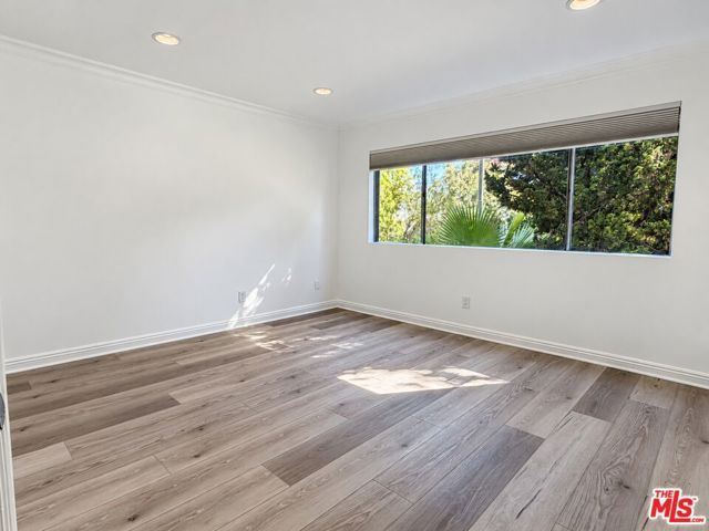 333 Burchett Street 111, Glendale, CA 91203