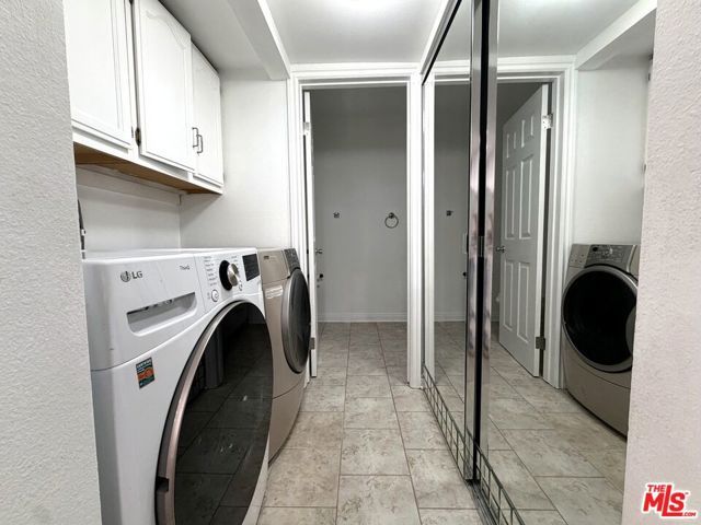 333 Burchett Street 111, Glendale, CA 91203
