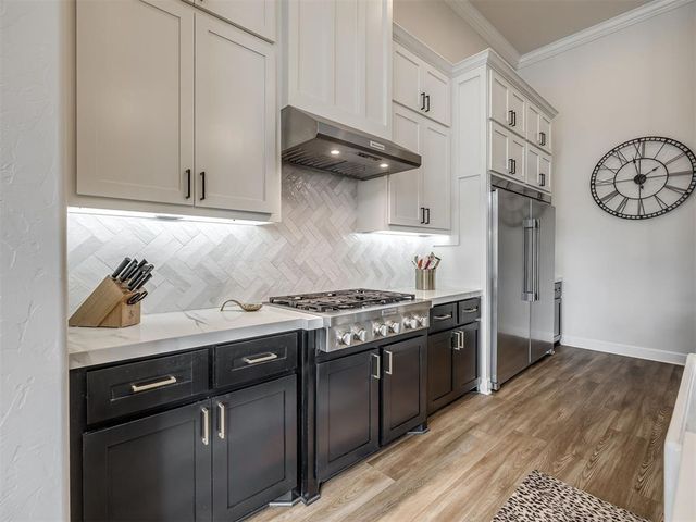 365 Saint Claire Drive, Edmond, OK 73025
