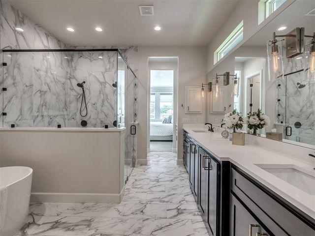 365 Saint Claire Drive, Edmond, OK 73025