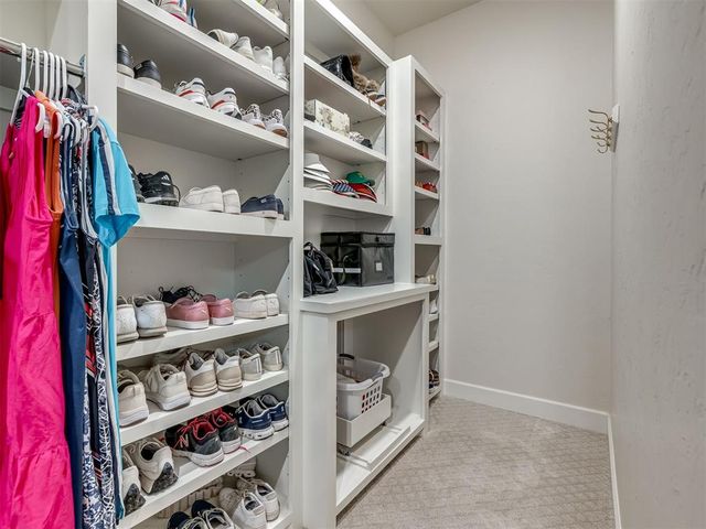 365 Saint Claire Drive, Edmond, OK 73025