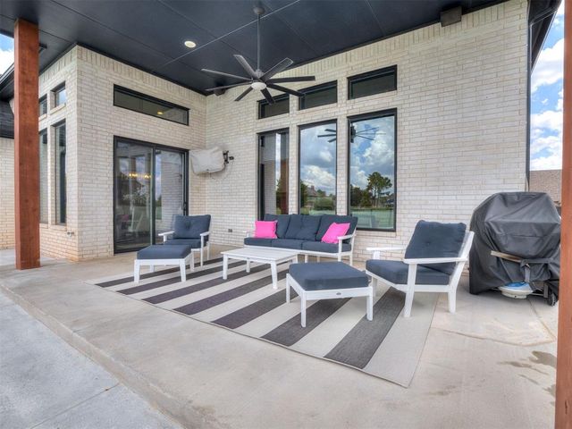 365 Saint Claire Drive, Edmond, OK 73025