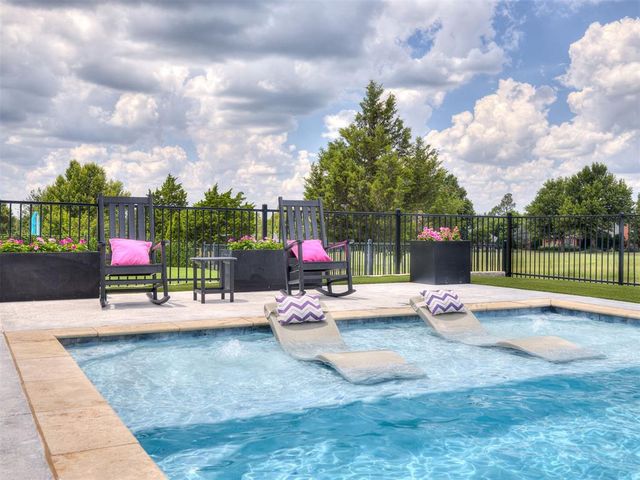 365 Saint Claire Drive, Edmond, OK 73025