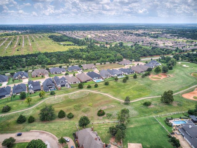 365 Saint Claire Drive, Edmond, OK 73025