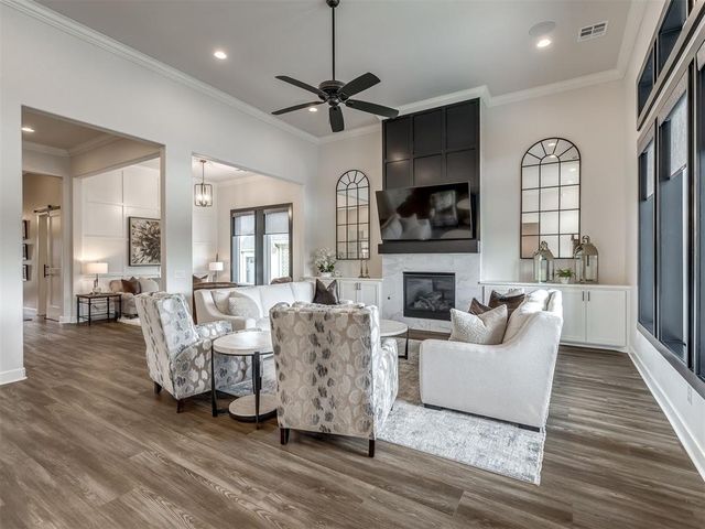 365 Saint Claire Drive, Edmond, OK 73025